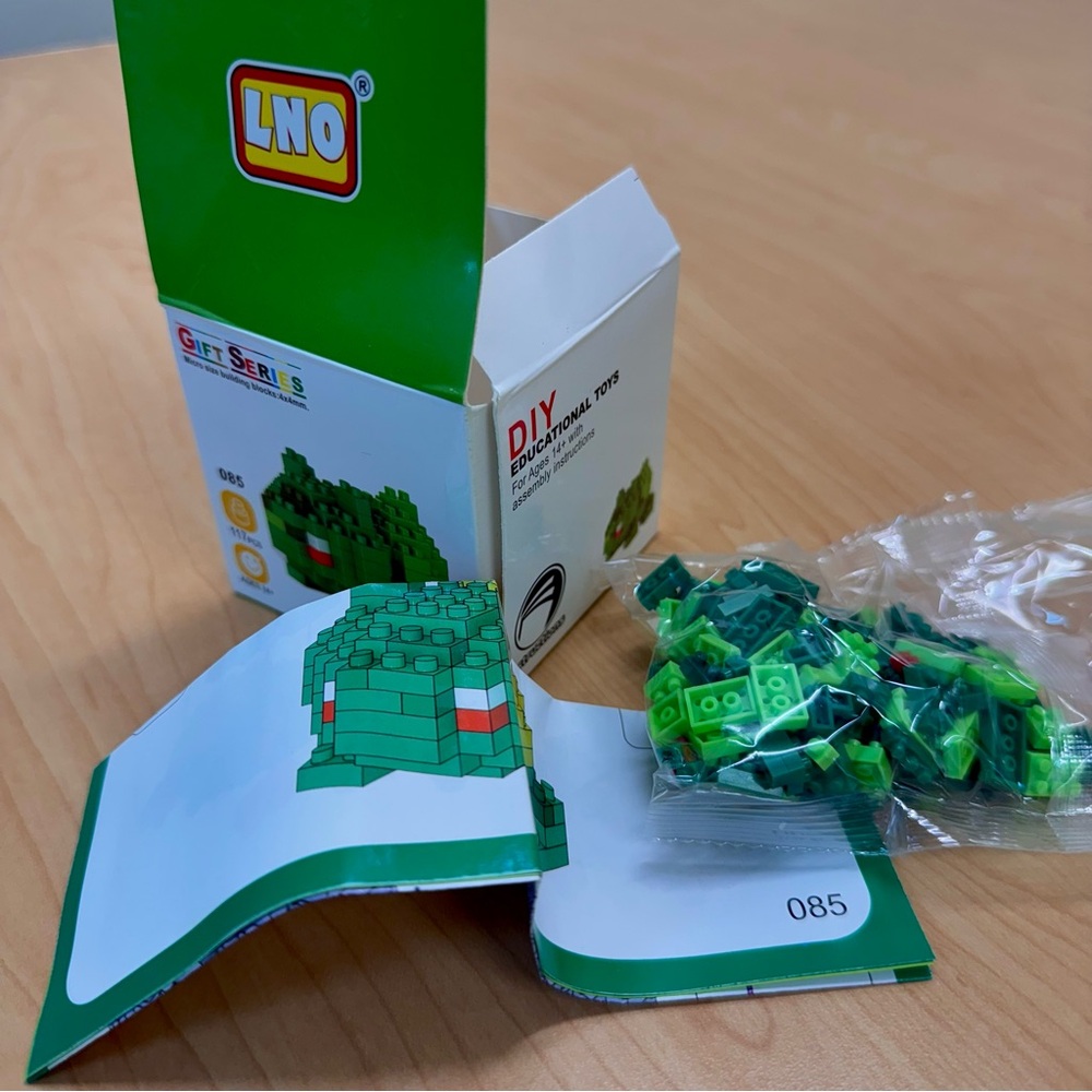 Pokémon Micro Building Blocks Toy - Bulbasaur - Picture 5 of 5